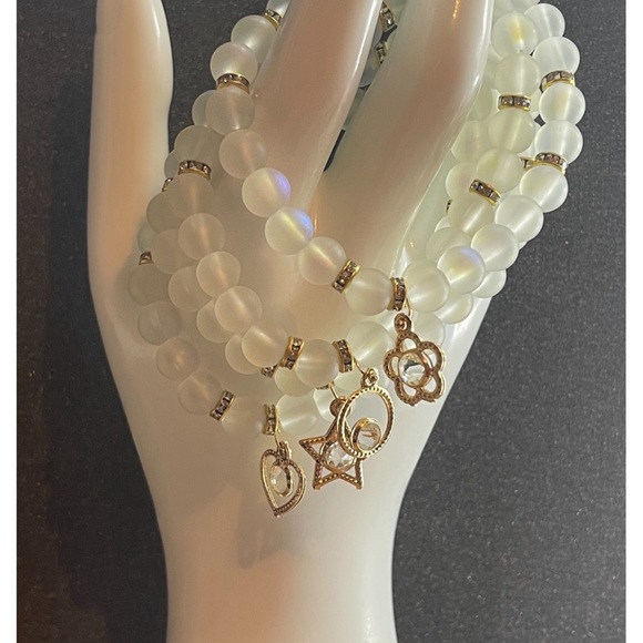 Matte Aurora Crystal bracelet with accent spacers an charms - Picture 4 of 6